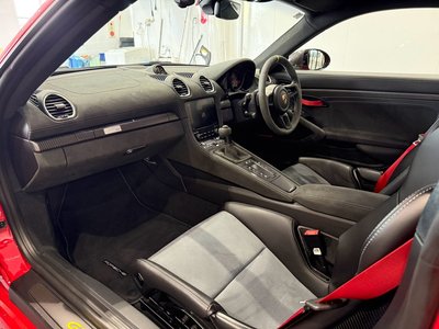 صورة مصغرة 50 لـ 2023 Porsche 718