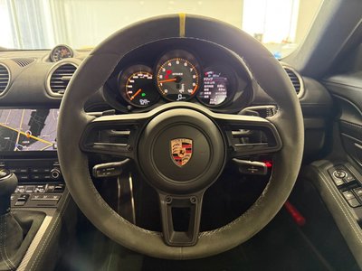 صورة مصغرة 30 لـ 2023 Porsche 718