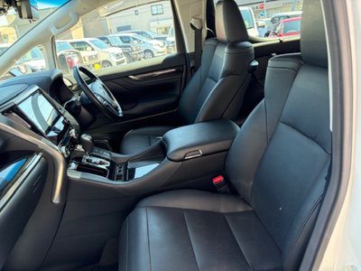 صورة 19 لـ 2018 Toyota ALPHARD
