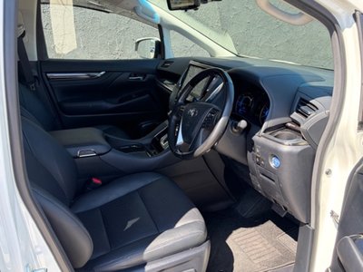 صورة 21 لـ 2018 Toyota ALPHARD