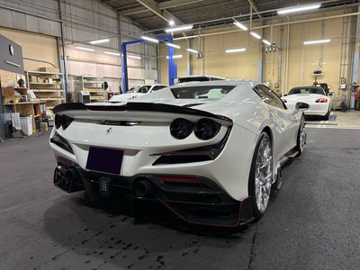 2021 Ferrari F8 SPIDER — фото 5