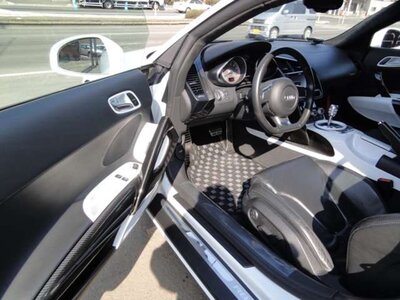 صورة 12 لـ 2008 AUDI R8