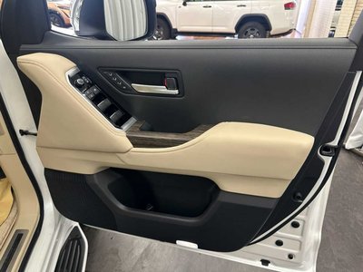 2026 Toyota LAND CRUISER 300 — фото 38