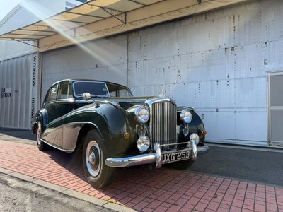 صورة 1 لـ 1954 Bentley R-TYPE LIGHTWEIGHT SALOON