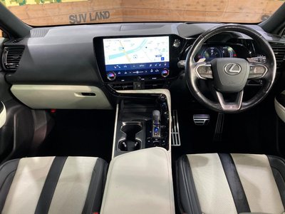 2023 Lexus NX photo 2