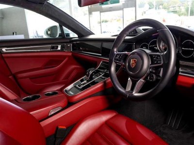 2017 Porsche PANAMERA — фото 18