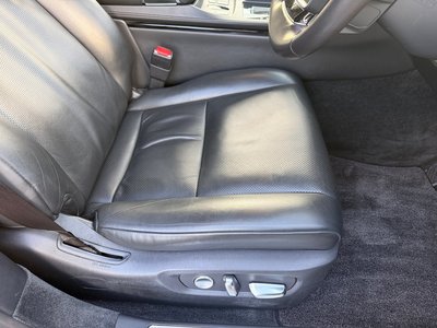 صورة مصغرة 18 لـ 2018 Toyota CENTURY