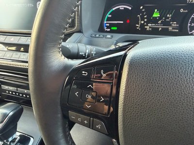 صورة مصغرة 33 لـ 2018 Toyota CENTURY