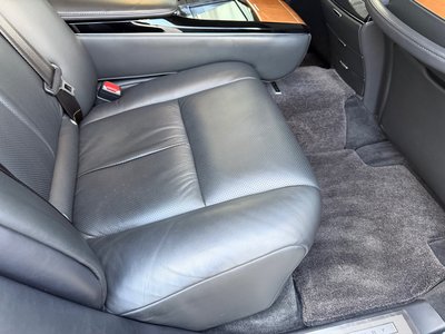 صورة مصغرة 30 لـ 2018 Toyota CENTURY