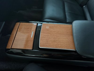 صورة مصغرة 55 لـ 2018 Toyota CENTURY