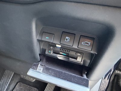 صورة مصغرة 46 لـ 2018 Toyota CENTURY
