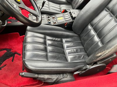 1988 Ferrari 328 GTS 照片 15