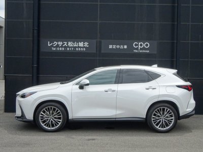صورة مصغرة 8 لـ 2023 Lexus NX