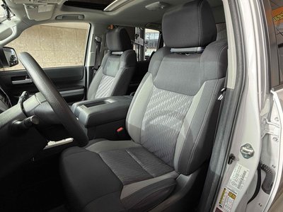 صورة 13 لـ 2021 Toyota TUNDRA