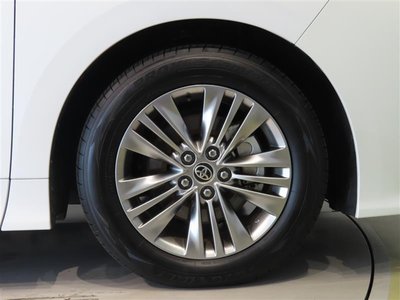 صورة 28 لـ 2025 Toyota ALPHARD