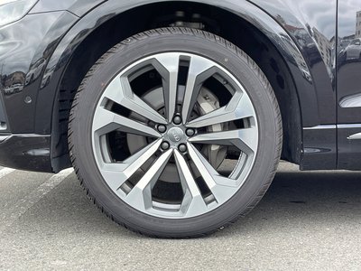 2019 AUDI Q8 照片 64