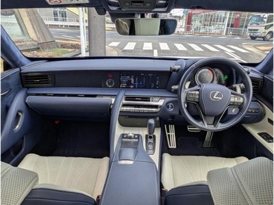 2018 Lexus LC — миниатюра 9