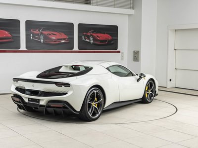 2025 Ferrari 296 GTS — миниатюра 57