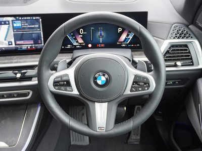 صورة 7 لـ 2026 BMW X5