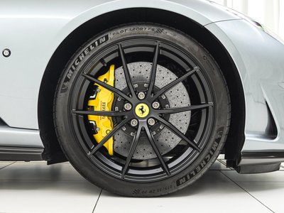 2022 Ferrari 812 GTS — фото 11