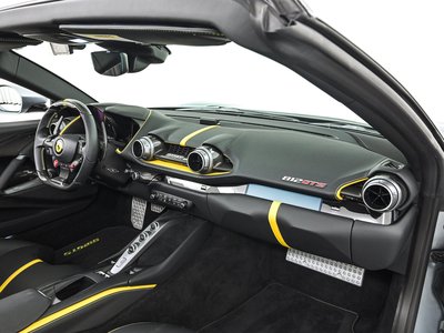2022 Ferrari 812 GTS — фото 16