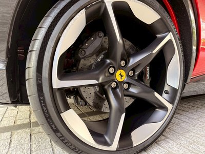 2024 Ferrari PUROSANGUE 照片 29