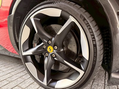 2024 Ferrari PUROSANGUE 照片 32