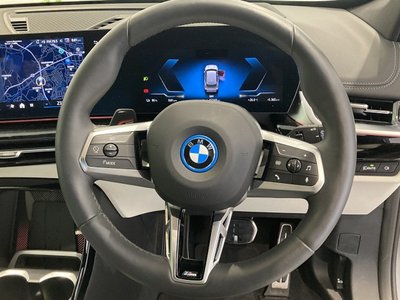 2026 BMW IX1 照片 18