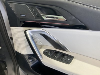 2026 BMW IX1 照片 39
