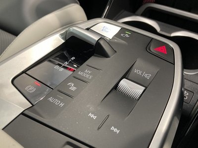 2026 BMW IX1 照片 29