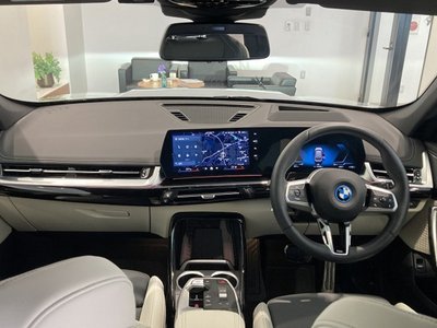 2026 BMW IX1 照片 5
