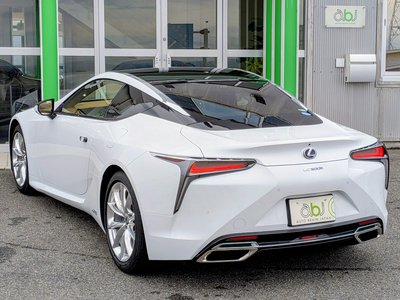 صورة 21 لـ 2017 Lexus LC