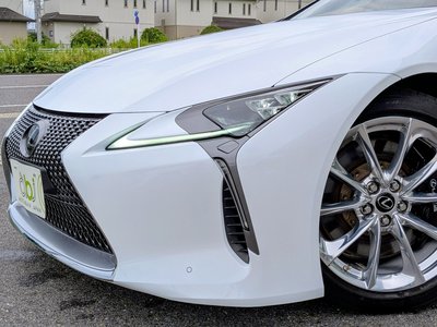 صورة 18 لـ 2017 Lexus LC