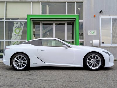 صورة 19 لـ 2017 Lexus LC