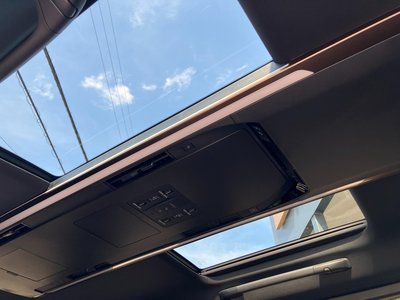 صورة 118 لـ 2026 Toyota ALPHARD