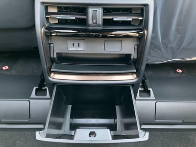 صورة 113 لـ 2026 Toyota ALPHARD