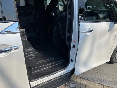 صورة 124 لـ 2026 Toyota ALPHARD