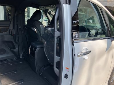 صورة 127 لـ 2026 Toyota ALPHARD