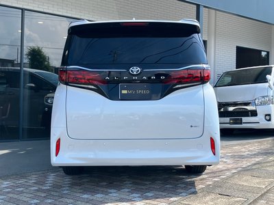 صورة 19 لـ 2026 Toyota ALPHARD