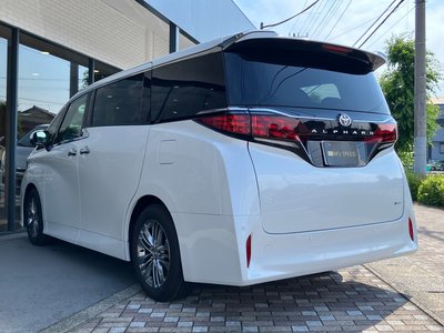 صورة 20 لـ 2026 Toyota ALPHARD