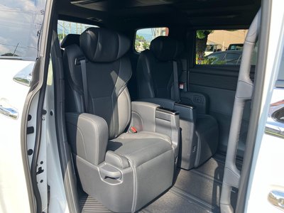صورة 109 لـ 2026 Toyota ALPHARD