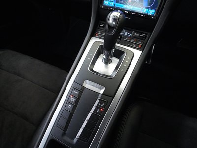 2014 Porsche CAYMAN thumbnail 34