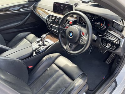 صورة مصغرة 15 لـ 2019 BMW M5
