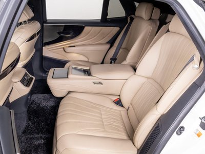 2021 Lexus LS 缩略图 9