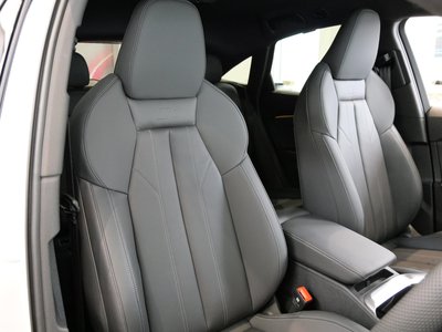 صورة 9 لـ 2025 AUDI Q5 SPORTBACK
