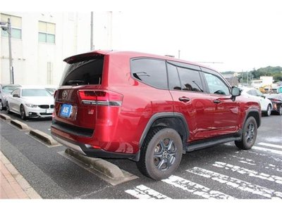 2024 Toyota LAND CRUISER 300 photo 11