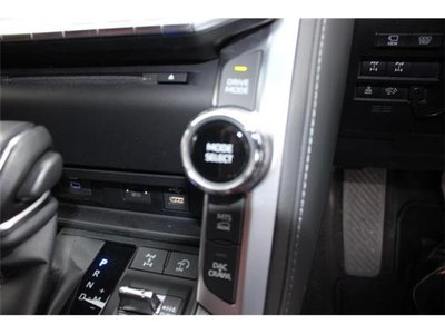 2024 Toyota LAND CRUISER 300 thumbnail 28