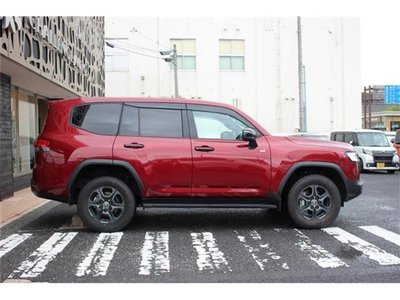 2024 Toyota LAND CRUISER 300 photo 10