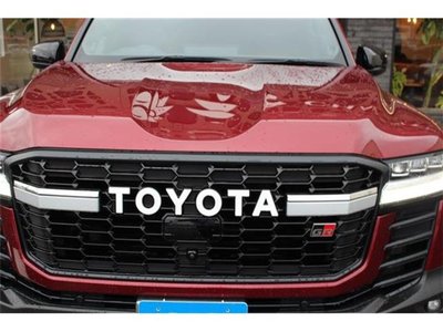 2024 Toyota LAND CRUISER 300 photo 7