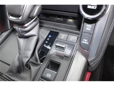 2024 Toyota LAND CRUISER 300 thumbnail 29